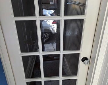 878 N Taylor Street - Photo Thumbnail 8