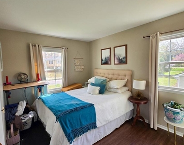 5813 Rangeley Drive - Photo Thumbnail 12