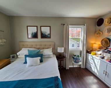 5813 Rangeley Drive - Photo Thumbnail 13