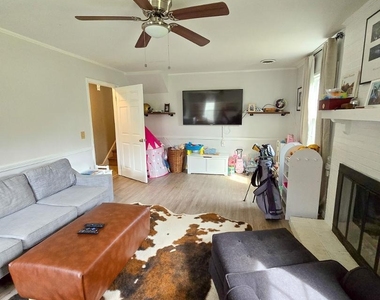5813 Rangeley Drive - Photo Thumbnail 21
