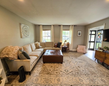 5813 Rangeley Drive - Photo Thumbnail 5