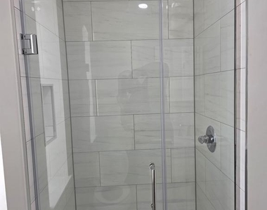 5375 Wingohocking Terrace - Photo Thumbnail 6