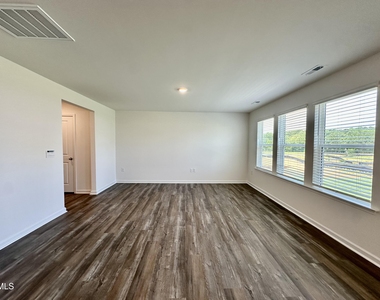 258 Bay Laurel Drive - Photo Thumbnail 6