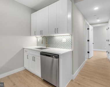 1144 Frankford Avenue - Photo Thumbnail 4