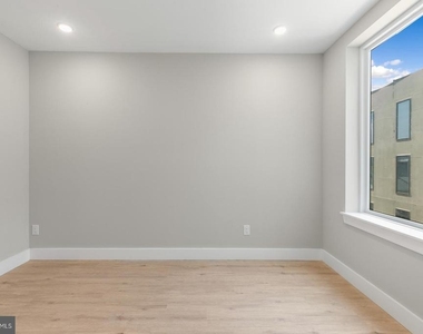 1144 Frankford Avenue - Photo Thumbnail 11
