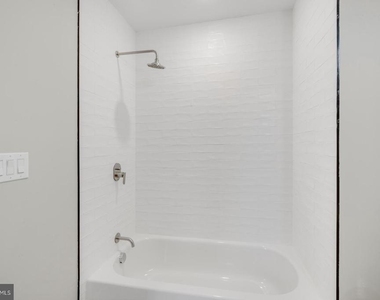 1144 Frankford Avenue - Photo Thumbnail 18
