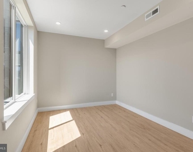 1144 Frankford Avenue - Photo Thumbnail 21