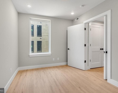 1144 Frankford Avenue - Photo Thumbnail 14