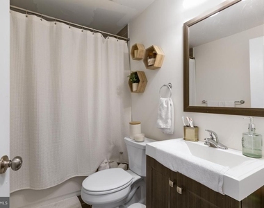 1228 N 25th Street - Photo Thumbnail 9