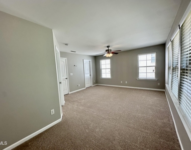 2801 Benevolence Drive - Photo Thumbnail 14