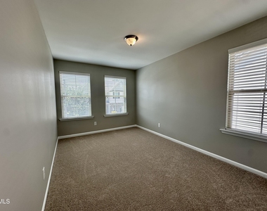 2801 Benevolence Drive - Photo Thumbnail 17