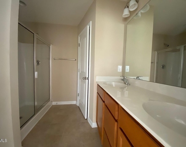 2801 Benevolence Drive - Photo Thumbnail 12