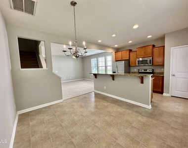 2801 Benevolence Drive - Photo Thumbnail 11