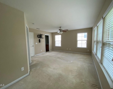 2801 Benevolence Drive - Photo Thumbnail 10