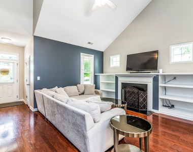 148 Pearson Place - Photo Thumbnail 12