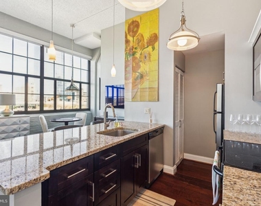 2429 Locust Street - Photo Thumbnail 1