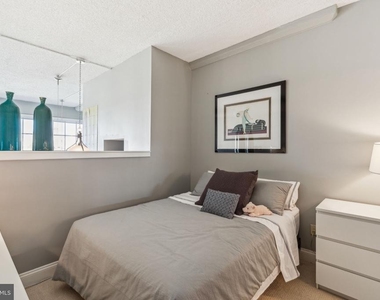 2429 Locust Street - Photo Thumbnail 27