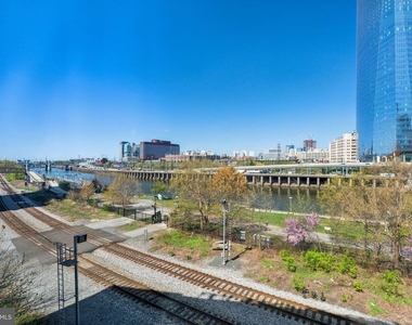 2429 Locust Street - Photo Thumbnail 19
