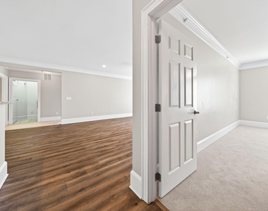 423 Waterford Lake Drive - Photo Thumbnail 5