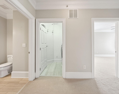 423 Waterford Lake Drive - Photo Thumbnail 30