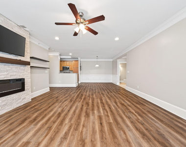 423 Waterford Lake Drive - Photo Thumbnail 19