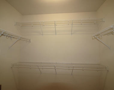 104 Hickory Meadow Circle - Photo Thumbnail 7