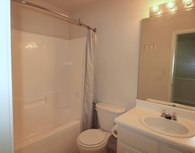 104 Hickory Meadow Circle - Photo Thumbnail 13
