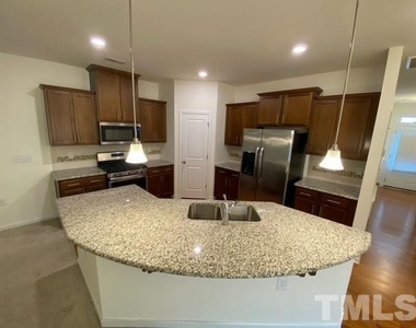 861 Saratoga Drive - Photo Thumbnail 6