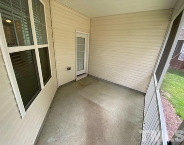 861 Saratoga Drive - Photo Thumbnail 17