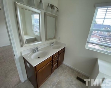 861 Saratoga Drive - Photo Thumbnail 14