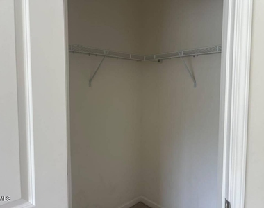6140 Beale Loop - Photo Thumbnail 22