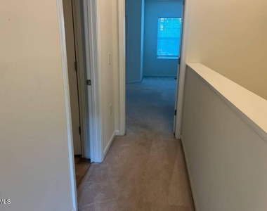 6140 Beale Loop - Photo Thumbnail 17