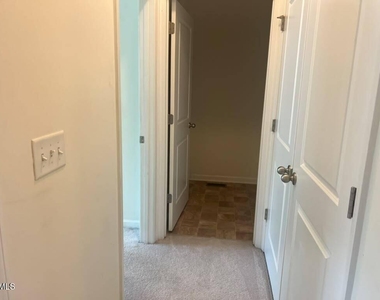6140 Beale Loop - Photo Thumbnail 18