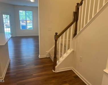 6140 Beale Loop - Photo Thumbnail 6