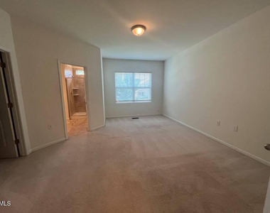 6140 Beale Loop - Photo Thumbnail 26