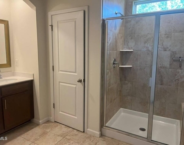 6140 Beale Loop - Photo Thumbnail 35