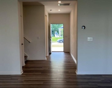 338 Summer Ranch Drive - Photo Thumbnail 20