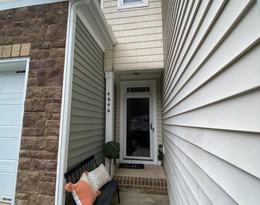 4646 Altha Street - Photo Thumbnail 2
