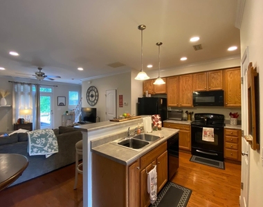 4646 Altha Street - Photo Thumbnail 4
