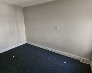 3963 3963 Wyalusing Avenue - Photo Thumbnail 7