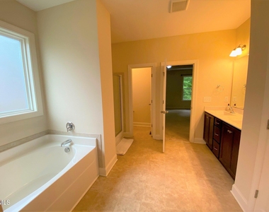 4016 Landover Peak Place - Photo Thumbnail 22