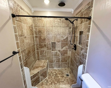 200 Glen Bonnie Lane - Photo Thumbnail 29