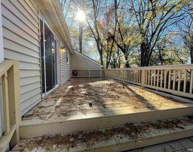 200 Glen Bonnie Lane - Photo Thumbnail 41