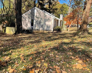 200 Glen Bonnie Lane - Photo Thumbnail 48
