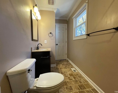200 Glen Bonnie Lane - Photo Thumbnail 30