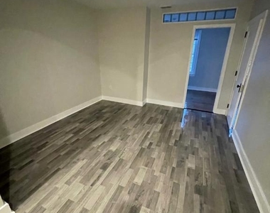 336 Main St - Photo Thumbnail 9