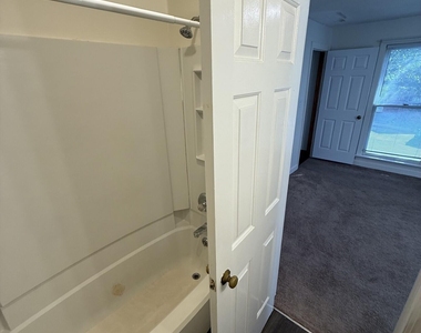 3511 Ivy Commons Drive - Photo Thumbnail 2