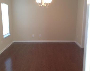 933 Ileagnes Road - Photo Thumbnail 2