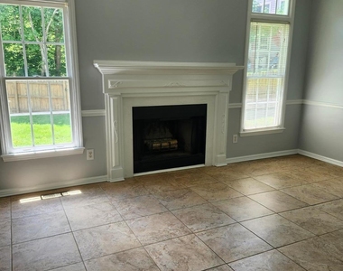110 Noritake Drive - Photo Thumbnail 9