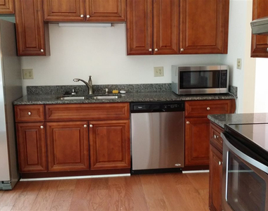 4919 Robinwood Road - Photo Thumbnail 12